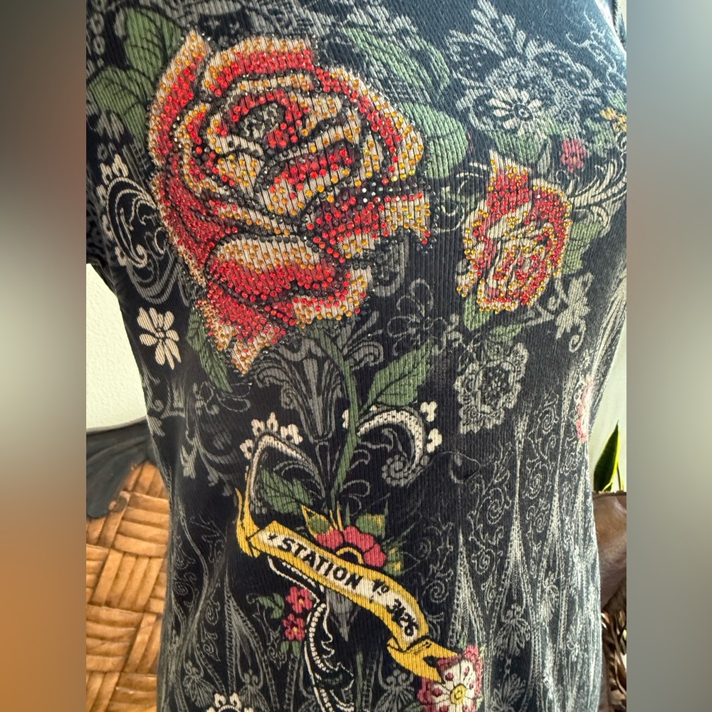 Skinny Minnie Y2K Rhinestone Roses Stretchy T-Shirt Size Large - Picture 2 of 6